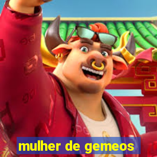 mulher de gemeos